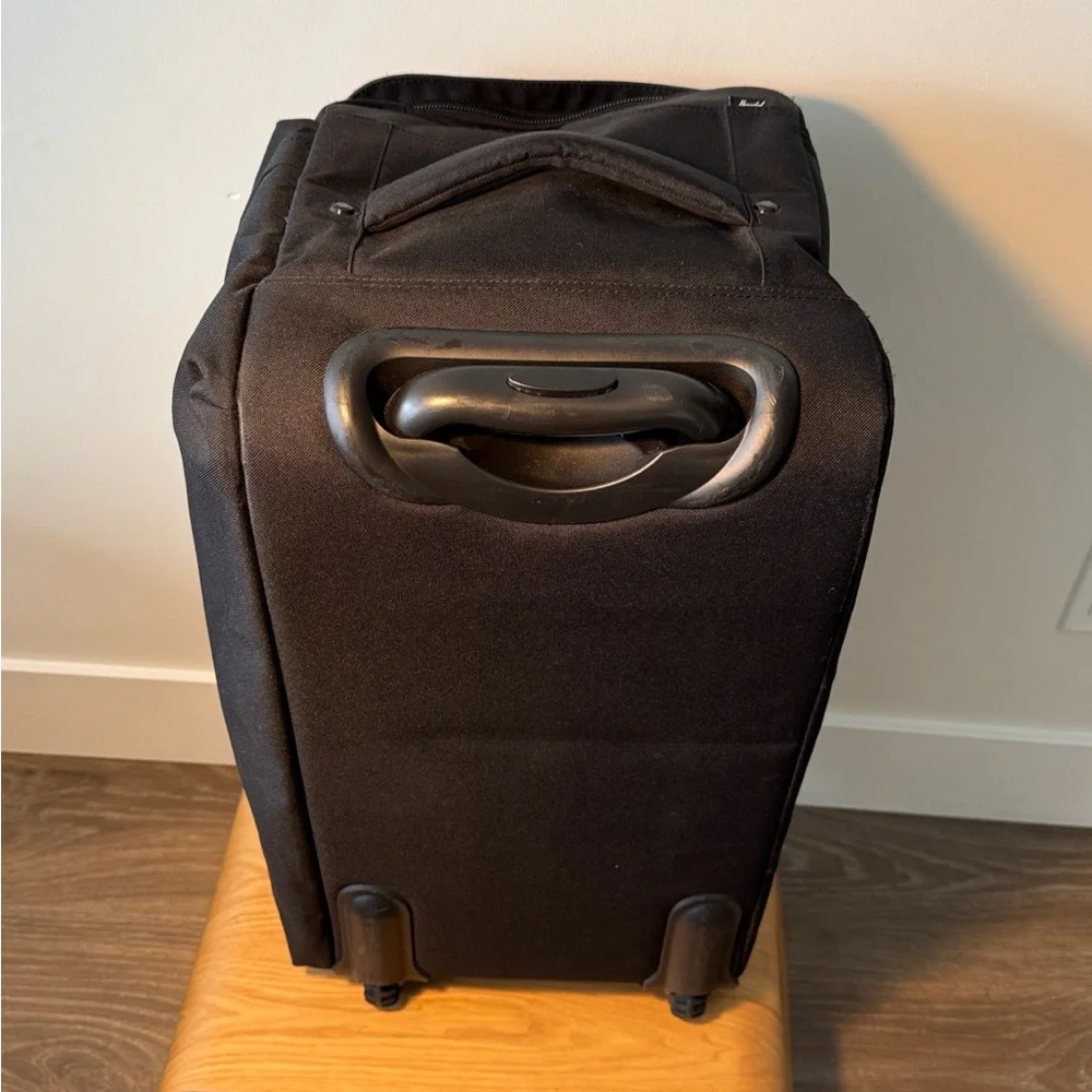Herschel Supply Co. Outfitter Wheelie Luggage 50L - Picture 3 of 7